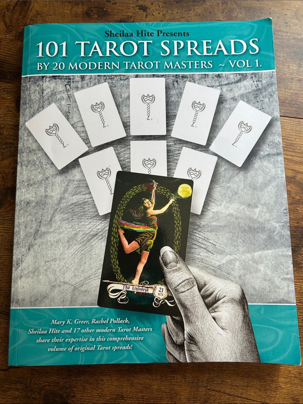 101 Tarot Spreads